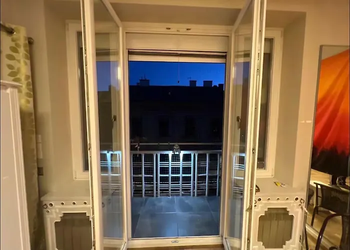 5 Min From Center By Feet *